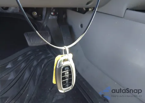 2022 Hyundai Elantra Sel from USA, damaged, VIN 5NPLM4AG8NH065595